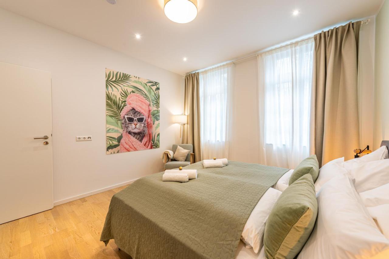 Vivid Luxury Apartment Ludwigsburg - Bluehendes Barock-Forum-Schloss-Modern Екстер'єр фото